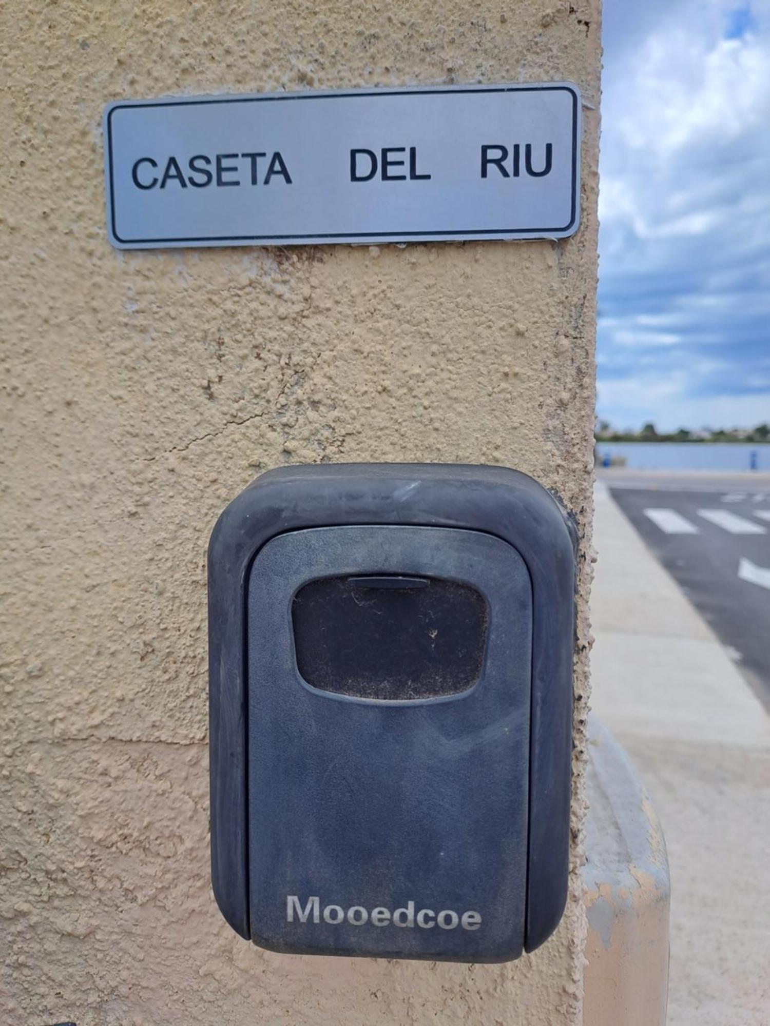 Caseta Del Riu Deltebre Esterno foto